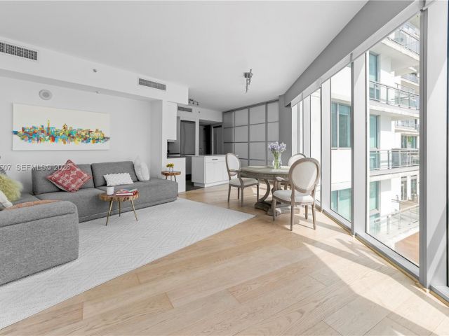 Apartment for sale  Unit #1201 - photo 7284448