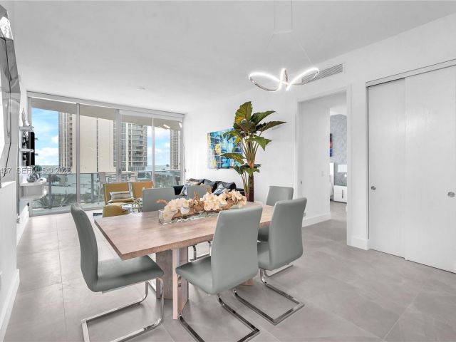 Apartment for rent  Unit #603 - photo 7293483