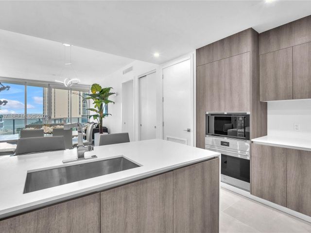 Apartment for rent  Unit #603 - photo 7293487