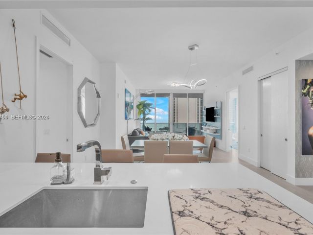 Apartment for rent  Unit #704 - photo 7286832