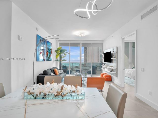 Apartment for rent  Unit #704 - photo 7286833