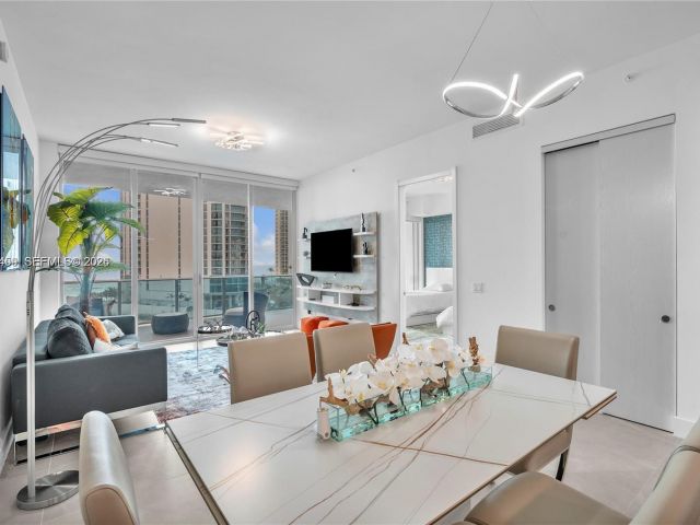 Apartment for rent  Unit #704 - photo 7286835