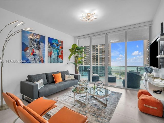 Apartment for rent  Unit #704 - photo 7286840