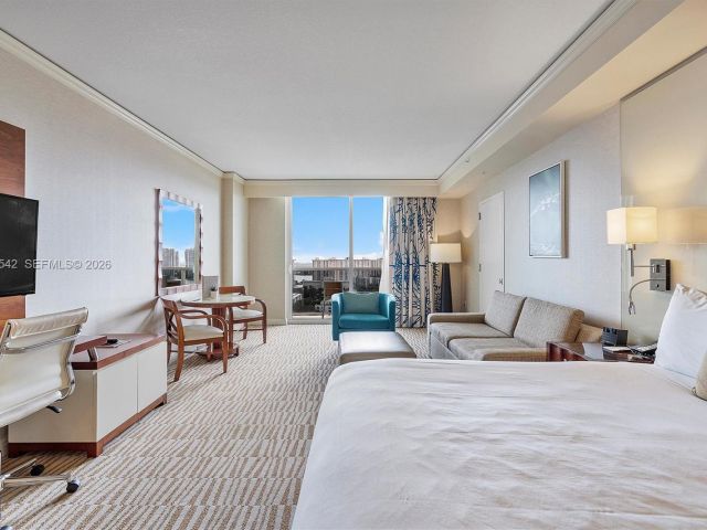 Apartment for sale  Unit #1817 - photo 7440186