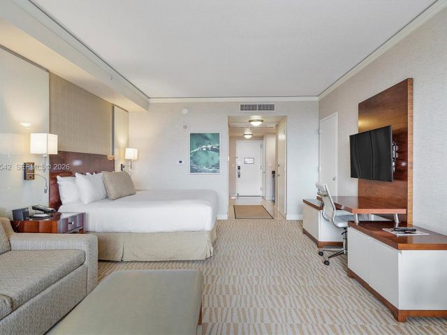 Apartment for sale  Unit #1817 - photo 7440192