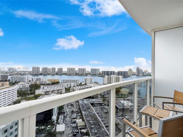 Apartment for sale  Unit #1817 - photo 7440219