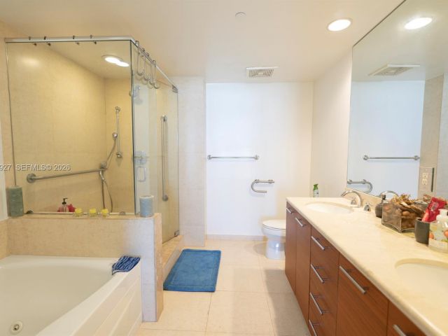 Apartment for sale  Unit #3702 - photo 7287553