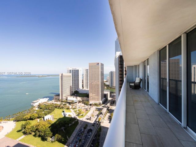 Apartment for sale  Unit #3702 - photo 7287575