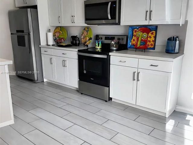 4-bedroom home for rent in Homestead - 1783 SE 7th Ter 0 - MondialRealty