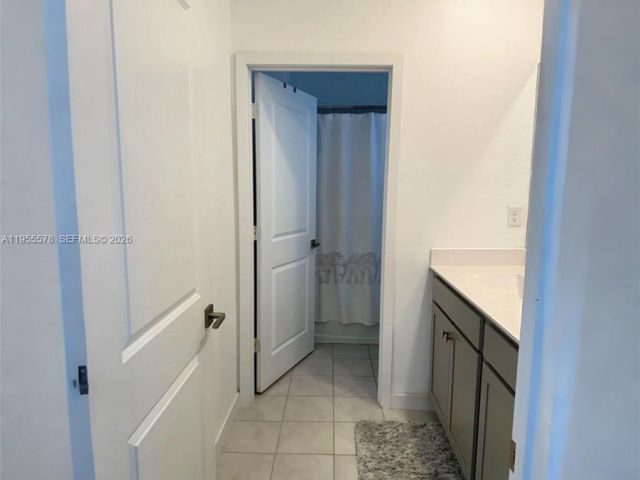 4-bedroom home for rent in Homestead - 1783 SE 7th Ter 0 - MondialRealty