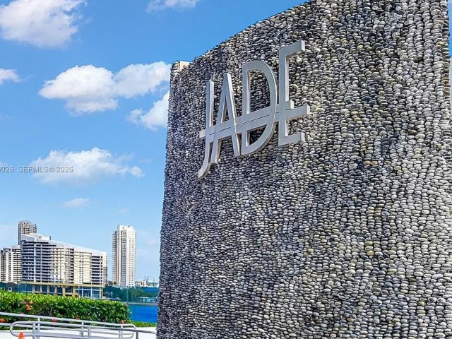 Apartment for sale  Unit #4201 - photo 7287286