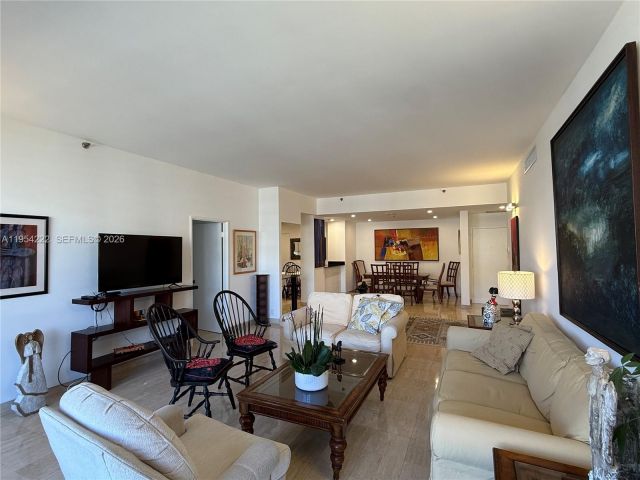 Apartment for rent  Unit #928 - photo 7441746