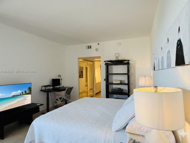 Apartment for rent  Unit #928 - photo 7441750