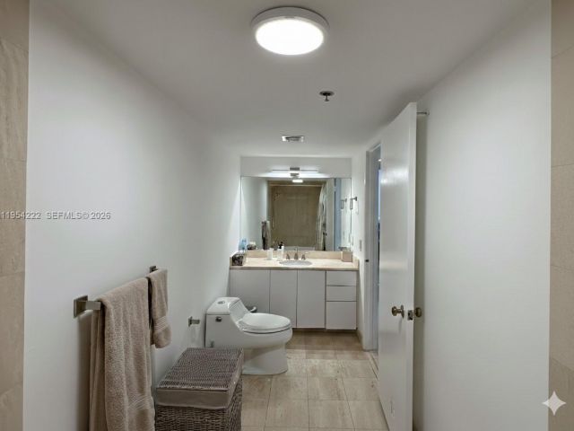 Apartment for rent  Unit #928 - photo 7441754