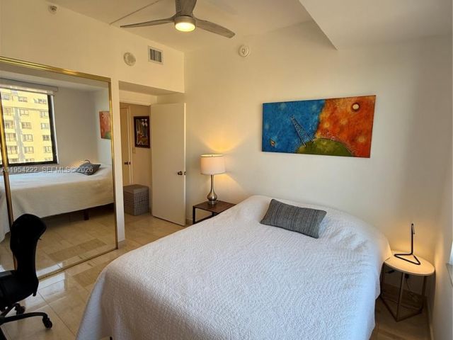 Apartment for rent  Unit #928 - photo 7441757