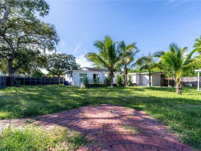 Home for rent at 947 NE 149 #1 1 - photo 7439777