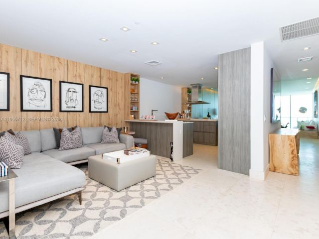 Apartment for rent  Unit #606S - photo 7292260