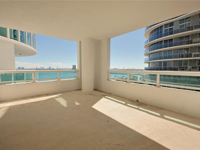 Apartment for rent  Unit #911 - photo 7289436