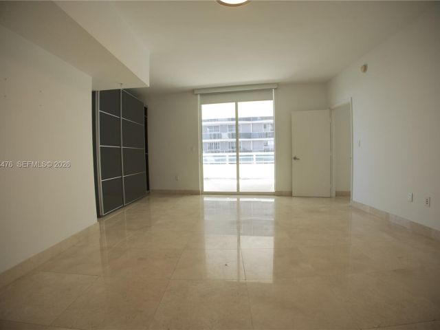 Apartment for rent  Unit #911 - photo 7289440