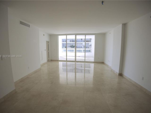 Apartment for rent  Unit #911 - photo 7289446