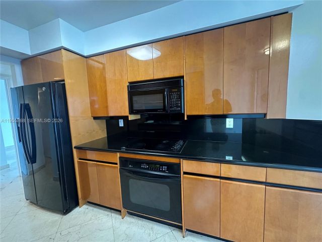 Apartment for rent  Unit #2304 - photo 7292027