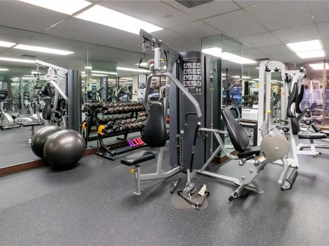 Apartment for rent  Unit #15G - photo 7440954