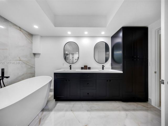 Apartment for rent  Unit #702N - photo 7291748