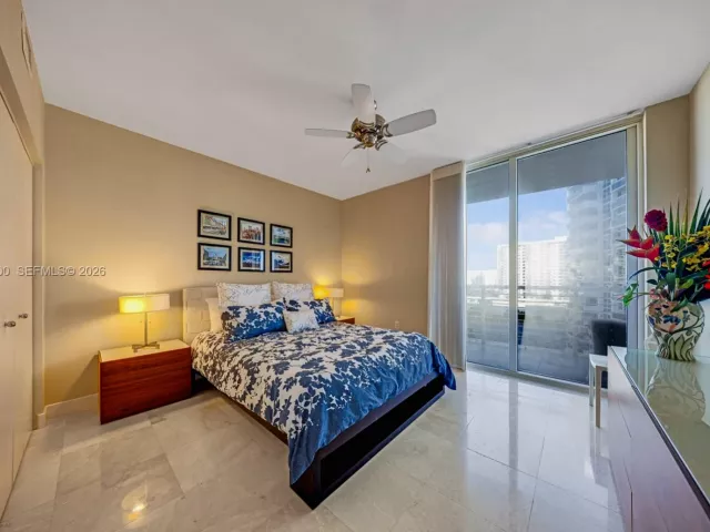 2-bedroom condo for rent in Fort Lauderdale - 2831 N Ocean Blvd 702N - MondialRealty