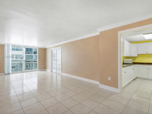 Apartment for rent  Unit #1206 - photo 7475166