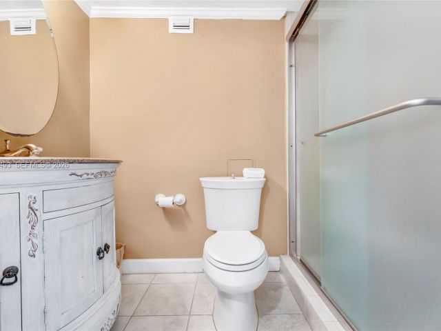 Apartment for rent  Unit #1206 - photo 7475192