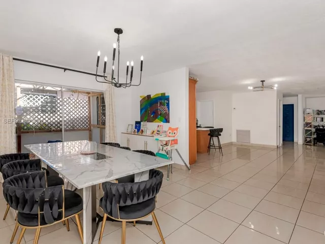 4-bedroom home for sale in Surfside - 8950 Harding Ave - MondialRealty