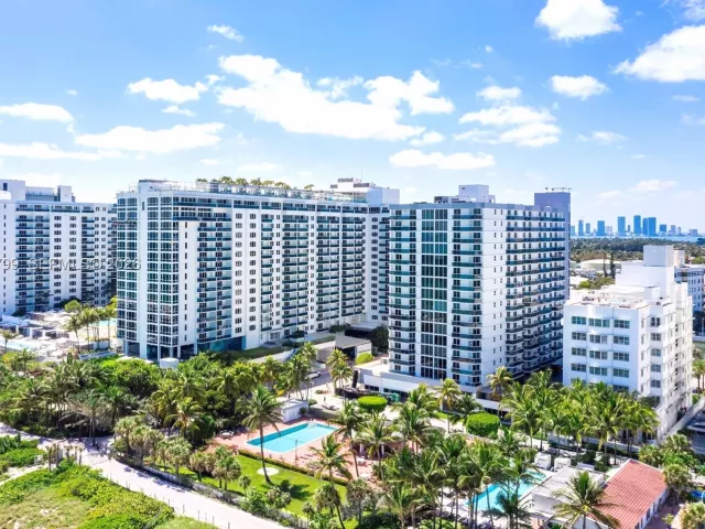1-bedroom condo for sale in Miami Beach - 102 24th St 1427 - MondialRealty