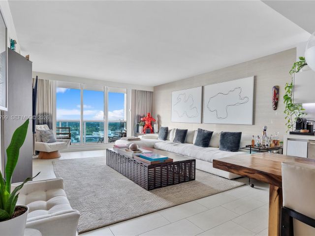 Apartment for sale  Unit #1427 - photo 7293448