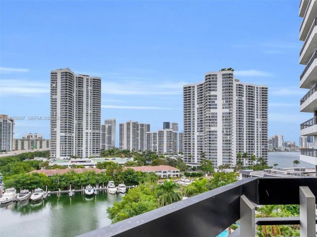 2-bedroom condo for rent in Aventura - 3400 NE 192nd St 910 - MondialRealty