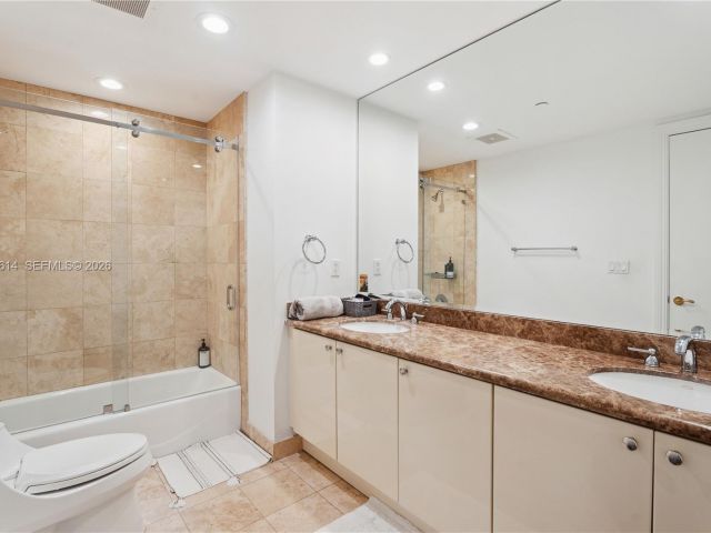 Apartment for sale  Unit #904 - photo 7343093