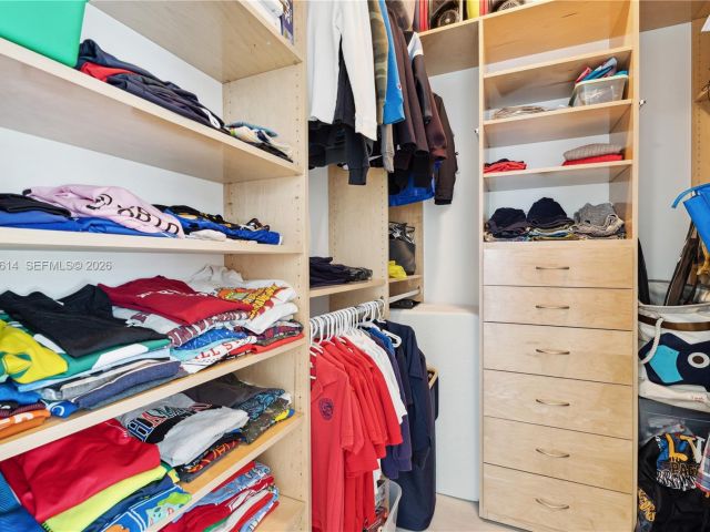 Apartment for sale  Unit #904 - photo 7343095