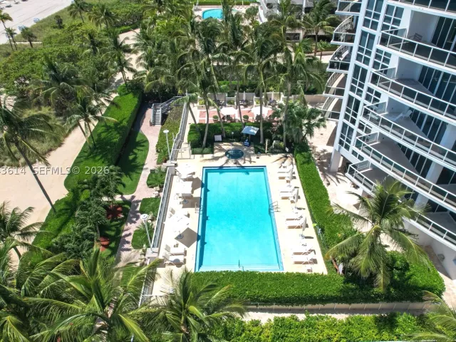 4-bedroom condo for sale in Bal Harbour - 10225 Collins Ave 904 - MondialRealty