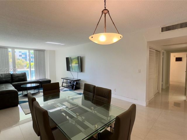 2-bedroom condo for rent in Sunny Isles Beach - 19380 Collins Ave 227 - MondialRealty