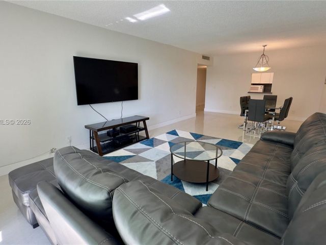 2-bedroom condo for rent in Sunny Isles Beach - 19380 Collins Ave 227 - MondialRealty