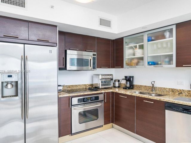 Apartment for sale  Unit #1202 - photo 7290020