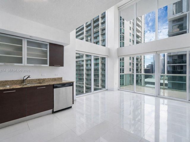 Apartment for sale  Unit #1202 - photo 7290022