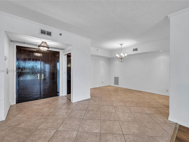 2-bedroom condo for sale in Aventura - 20281 E Country Club Dr 210 - MondialRealty