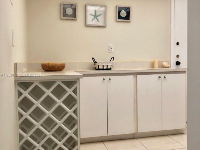 Apartment for rent  Unit #1901 - photo 7440682