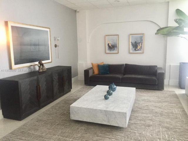 Apartment for rent  Unit #1901 - photo 7440693