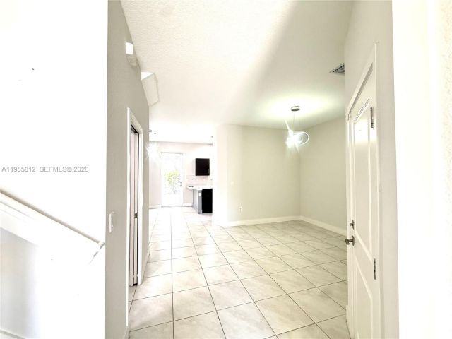 3-bedroom home for rent in Miami Gardens - 20861 NW 9TH PATH - MondialRealty