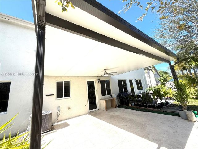 3-bedroom home for rent in Miami Gardens - 20861 NW 9TH PATH - MondialRealty