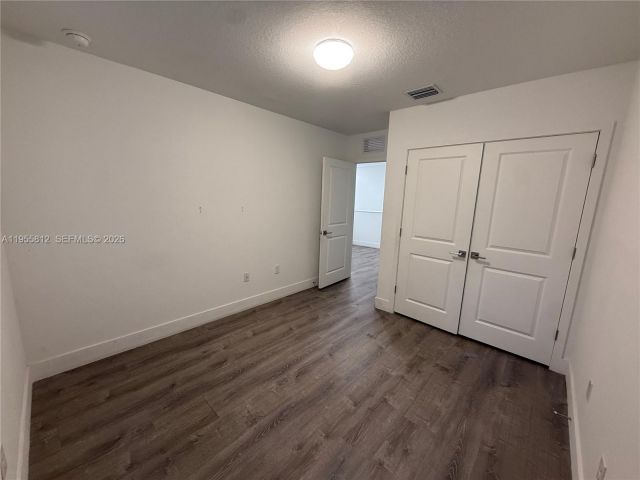 3-bedroom home for rent in Miami Gardens - 20861 NW 9TH PATH - MondialRealty