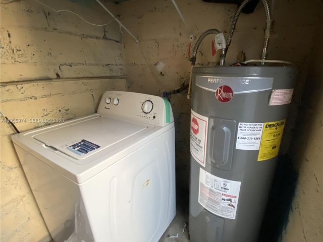 3-bedroom home for sale in Miami Gardens - 3011 NW 152nd Ter - MondialRealty