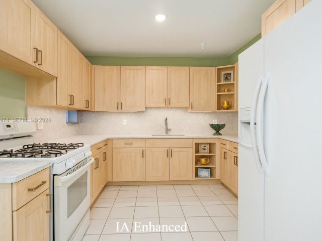 3-bedroom home for sale in Miami Gardens - 3011 NW 152nd Ter - MondialRealty