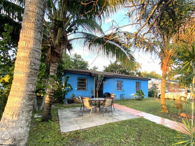 3-bedroom home for sale in Miami Gardens - 3011 NW 152nd Ter - MondialRealty
